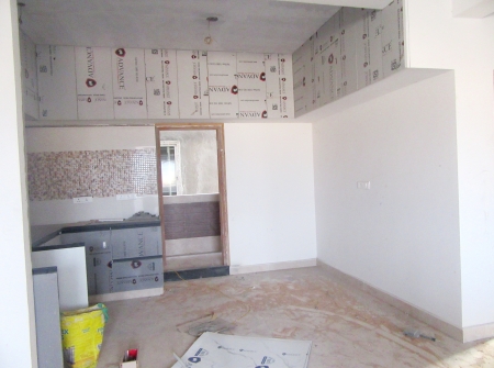 433228970-3) Li id 366 - Fourth Floor Flat Kitchen.JPG